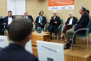 130637 fot bartosz proll 23